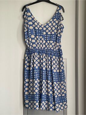 NWT CULTURE Cusantori Strap V-Neck Dress - Blue and Cream Patterned 100% Viscose